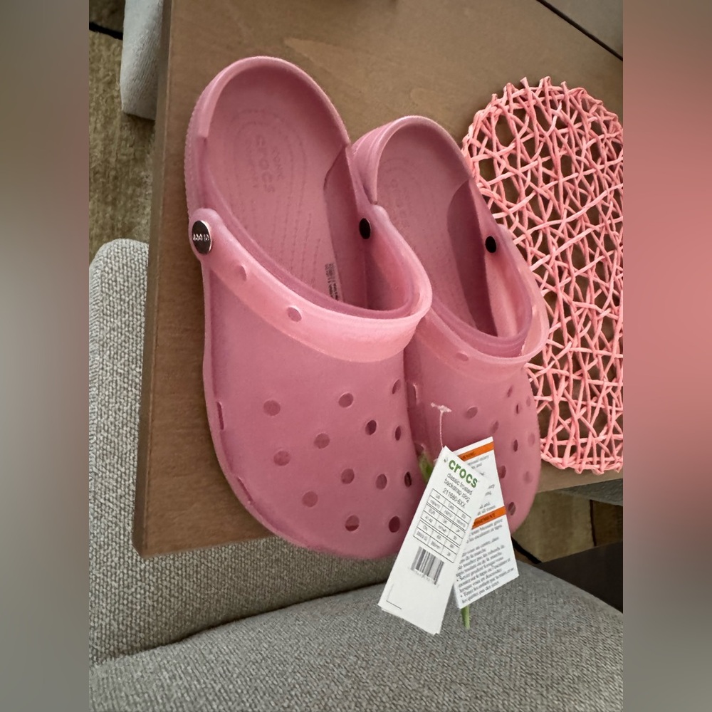 NWT Pink FROSTED CROS
